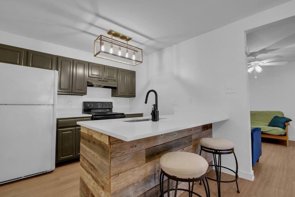 Condo Near Downtown Austin! エクステリア 写真